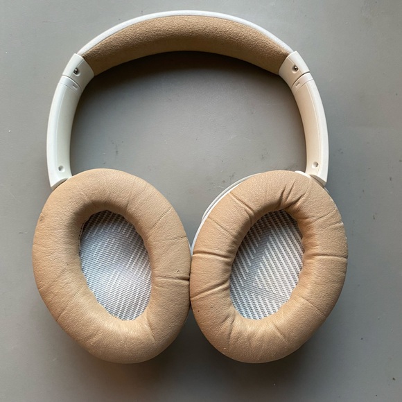 Bose Soundlink Wireless Headphones II - Picture 3 of 7